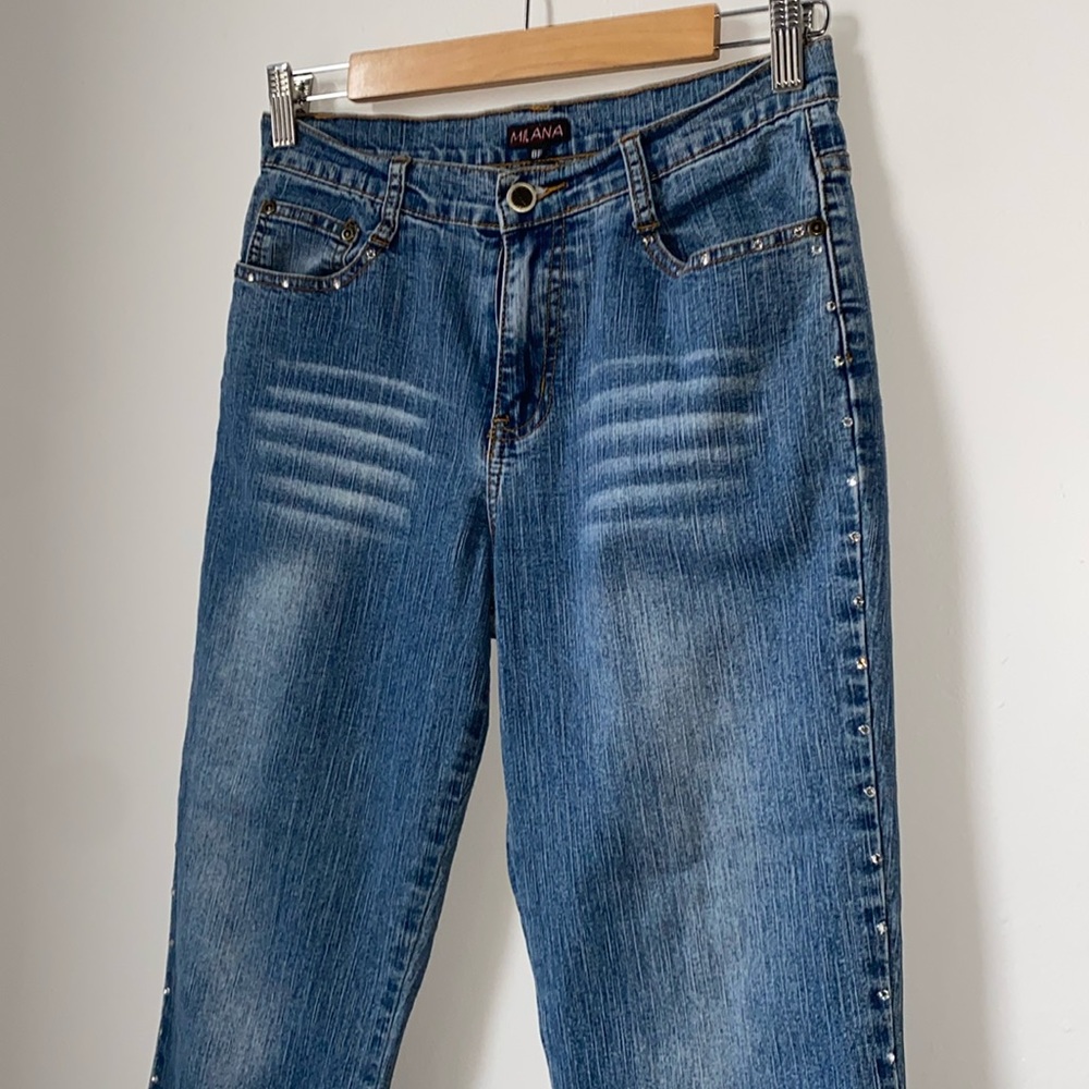 EUC womens petite Milana cropped jeans with rhinestones accents. 8P